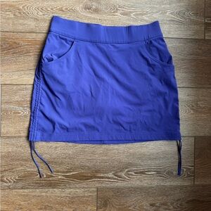 Women’s Blue Columbia Active Skort size M